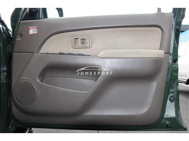 Toyota Hilux Surf 2001 thumbnail 16