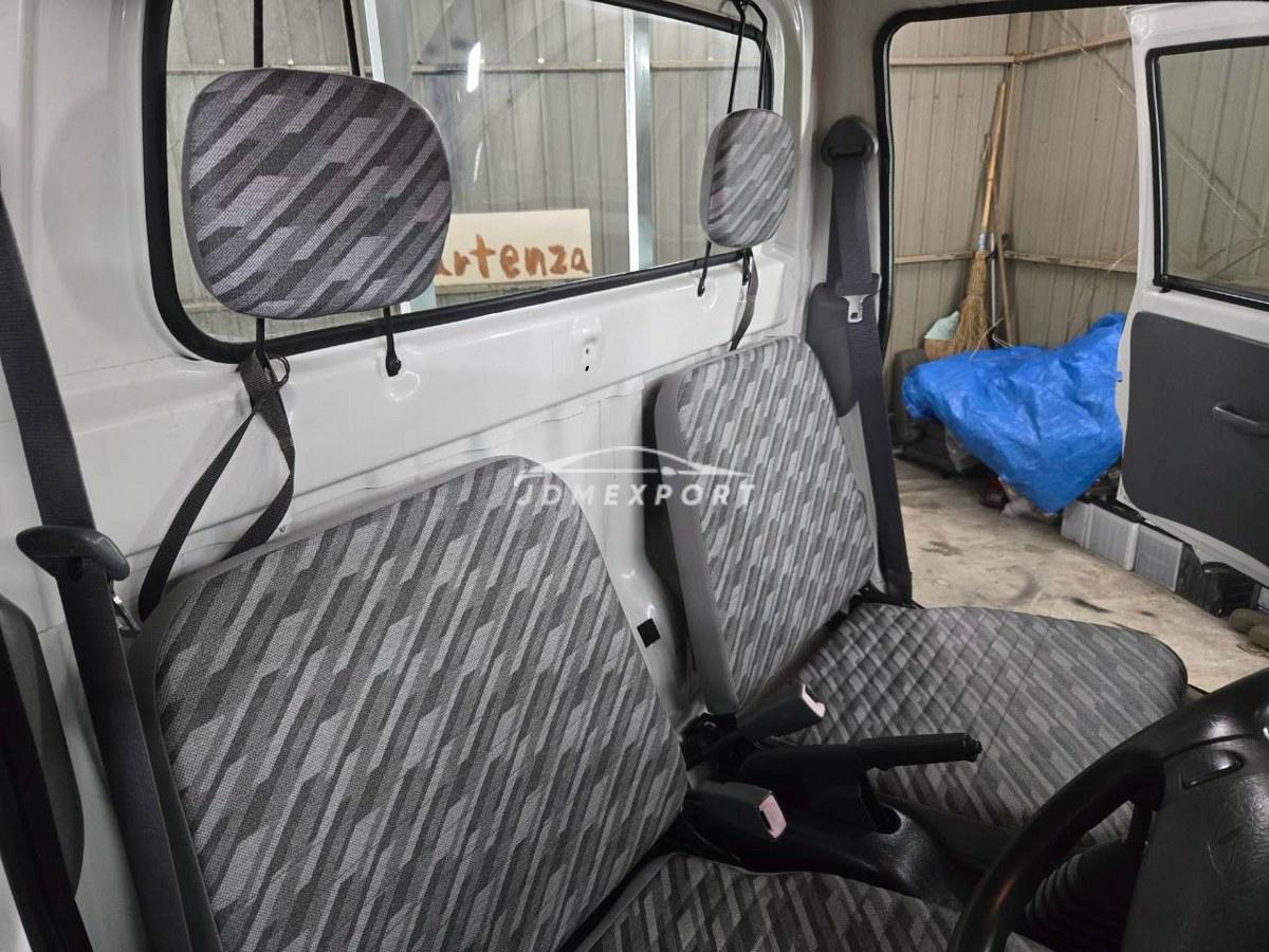 Daihatsu Hijet Truck 2001 thumbnail 26