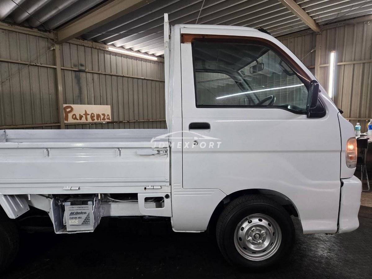Daihatsu Hijet Truck 2001 thumbnail 16