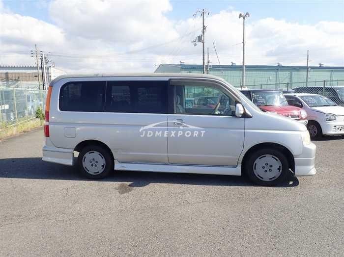 Honda stepwagon 2001 thumbnail 3