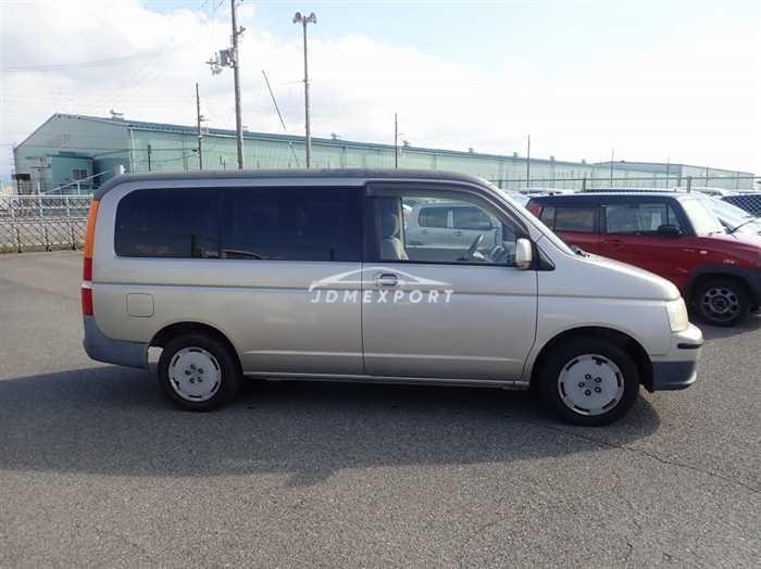 Honda stepwagon 2001 thumbnail 3