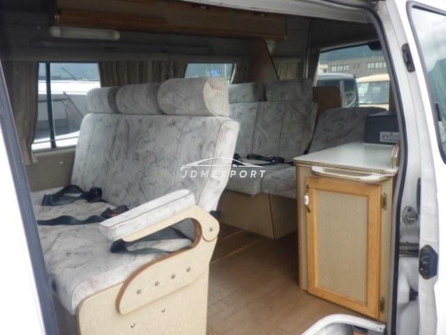 Nissan Elgrand 2000 thumbnail 7