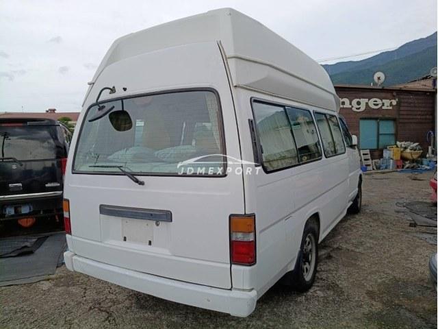 Nissan Elgrand 2000 thumbnail 6