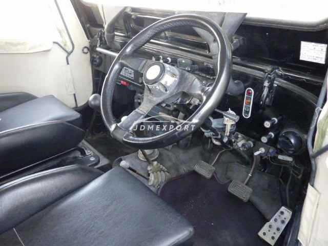 Mitsubishi Jeep 1992 thumbnail 4