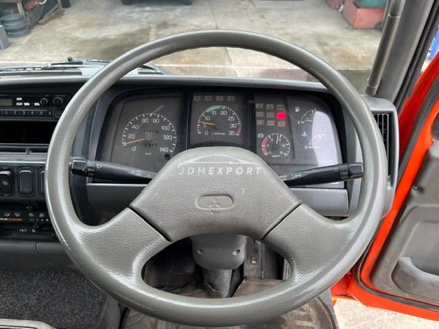 Mitsubishi Fuso Fighter 1996 thumbnail 11