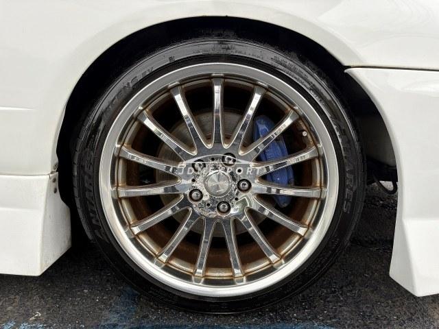 Nissan Skyline 2000 thumbnail 21
