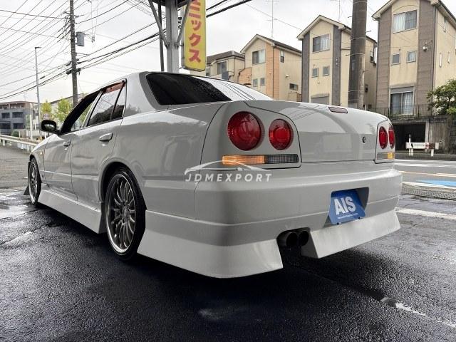 Nissan Skyline 2000 thumbnail 2