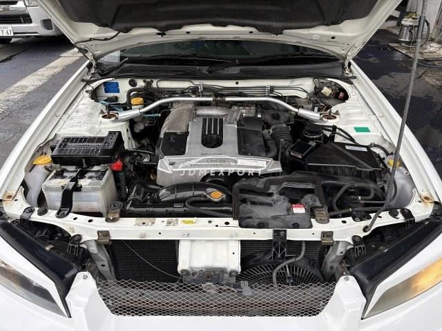 Nissan Skyline 2000 thumbnail 4