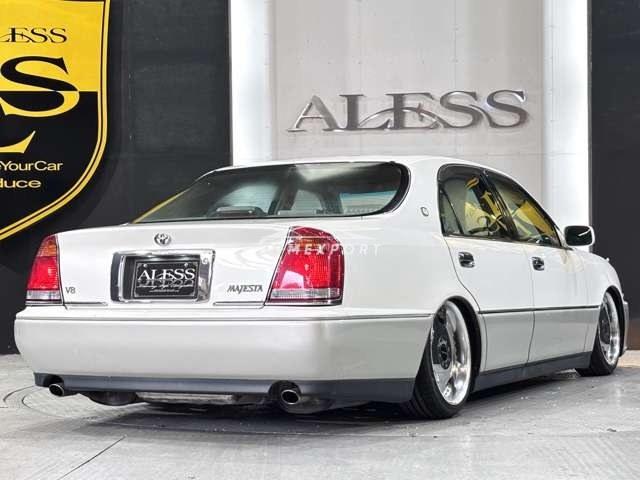 Toyota Crown Majesta 2000 thumbnail 11