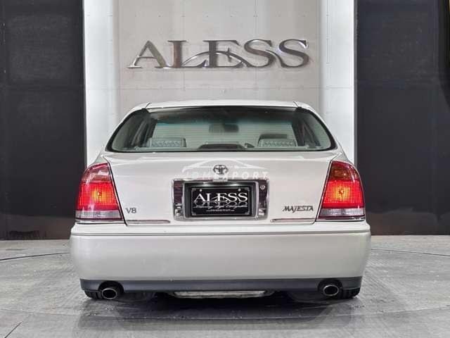 Toyota Crown Majesta 2000 thumbnail 14