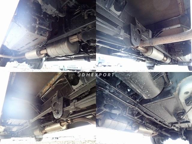 Toyota Coaster 1997 thumbnail 12