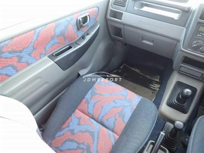 Mitsubishi Pajero Mini 1999 thumbnail 16
