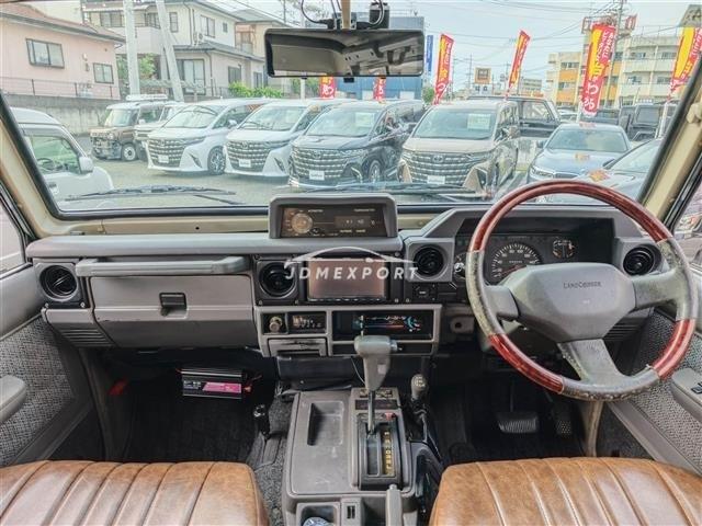 Toyota Land Cruiser 1992 thumbnail 17