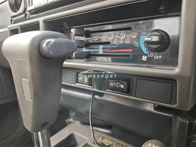 Toyota Land Cruiser 1992 thumbnail 23