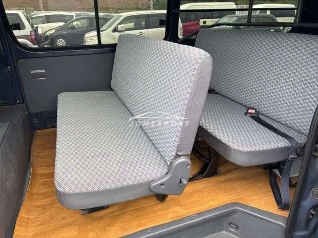 Toyota Hiace Van 1999 thumbnail 8