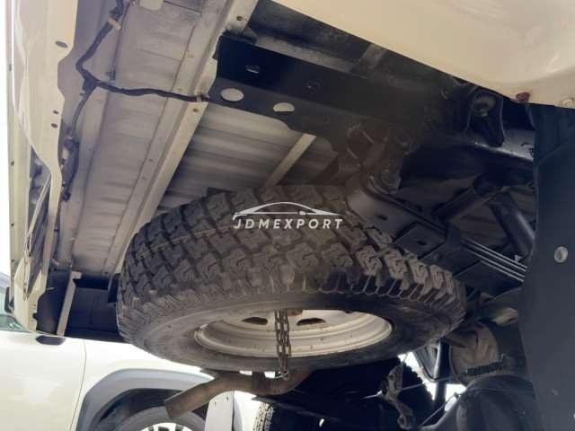 Toyota Hilux 1989 thumbnail 28