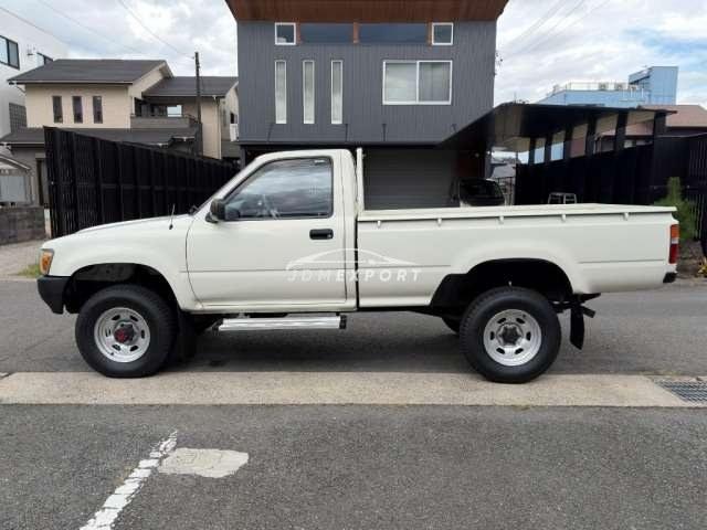 Toyota Hilux 1989 thumbnail 22