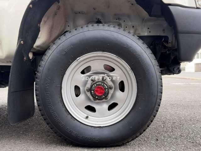 Toyota Hilux 1989 thumbnail 29