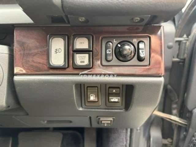 Nissan Cima 1988 thumbnail 46