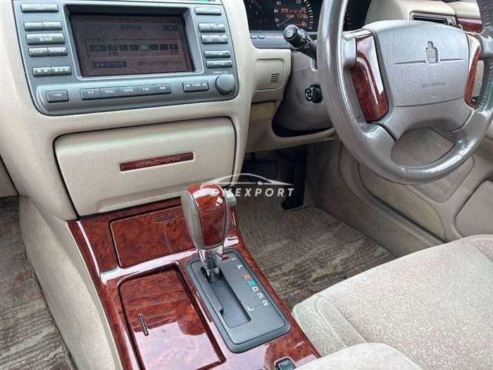 Toyota Crown 2000 thumbnail 10