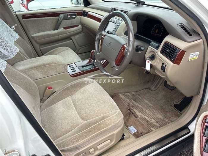 Toyota Crown 2000 thumbnail 8