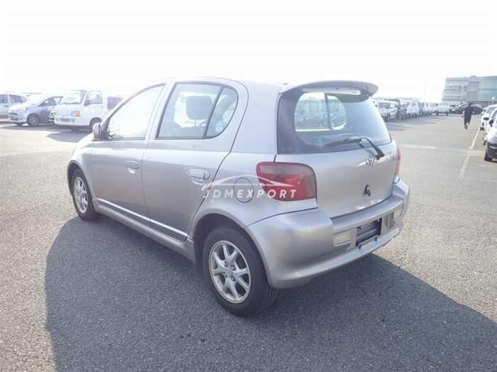 Toyota Vitz 2001 thumbnail 6