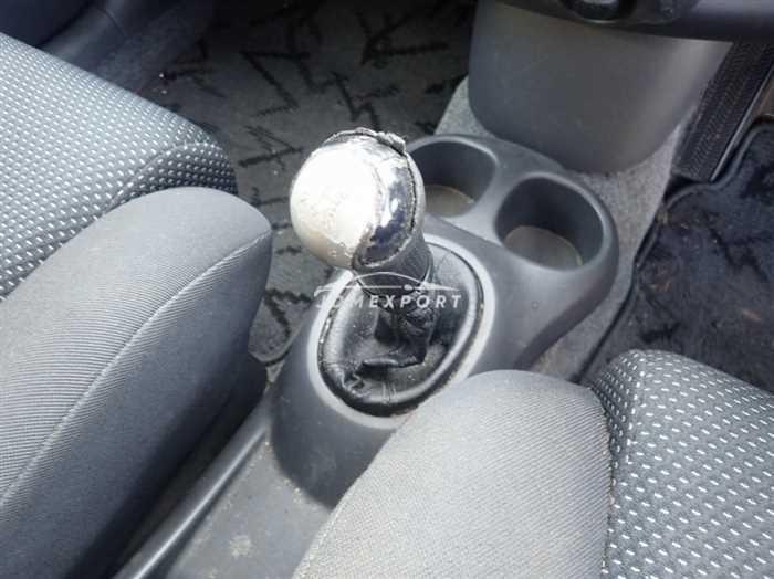 Toyota Vitz 2001 thumbnail 23
