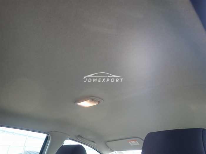 Toyota Vitz 2001 thumbnail 18