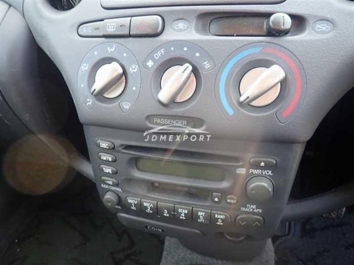 Toyota Vitz 2001 thumbnail 24