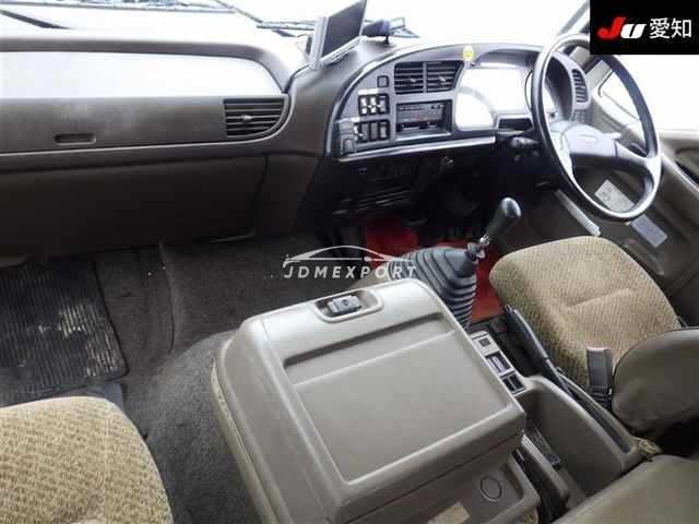 Isuzu Forward 1996 thumbnail 4