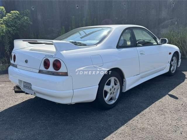 Nissan Skyline Coupe 1997 thumbnail 3