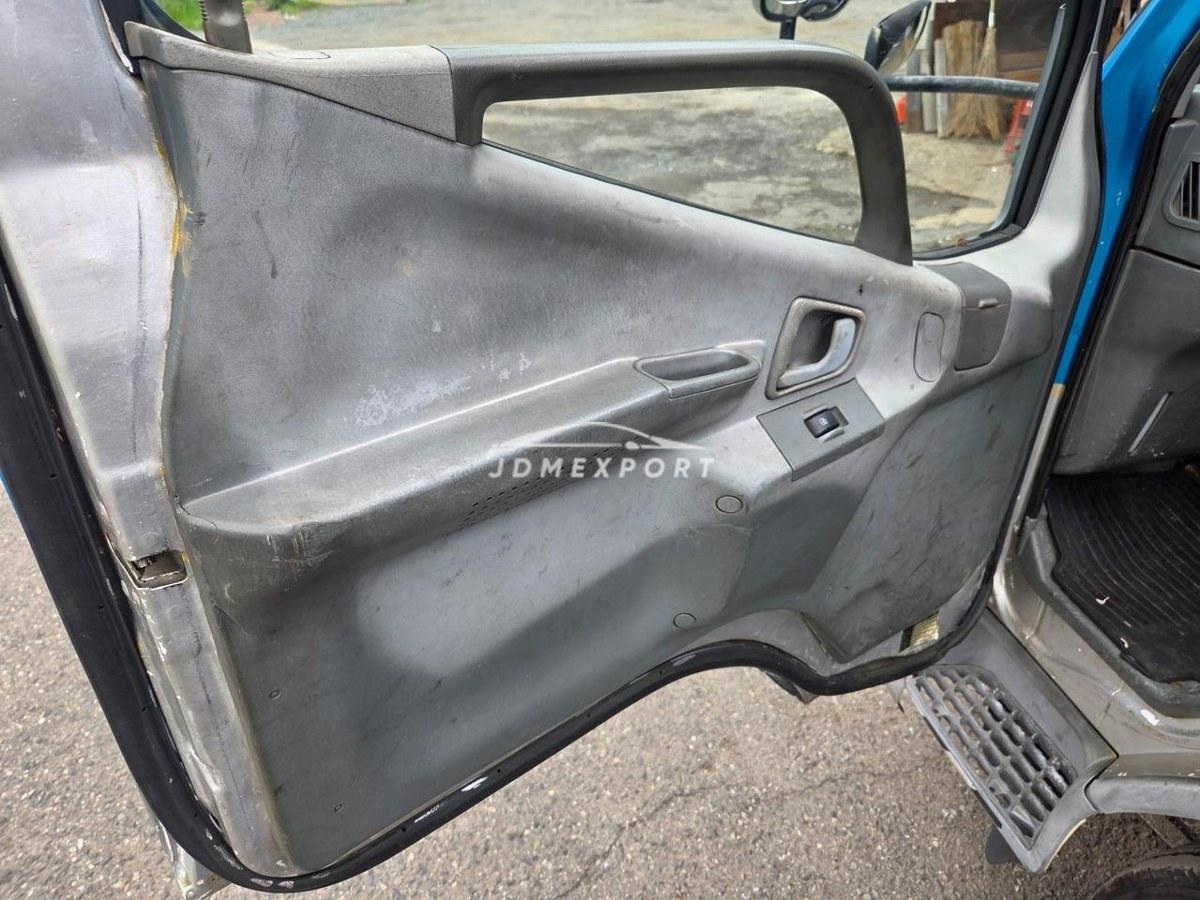 Mitsubishi Fuso Canter 1997 thumbnail 22