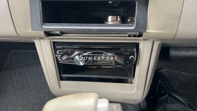 Nissan Rasheen 1995 thumbnail 5