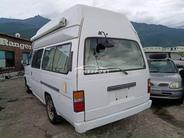 Nissan Elgrand 2000 thumbnail 2