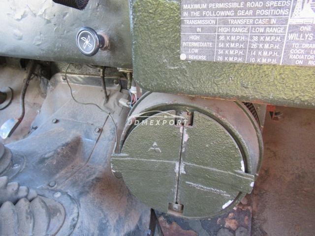 Mitsubishi Jeep 1960 thumbnail 4
