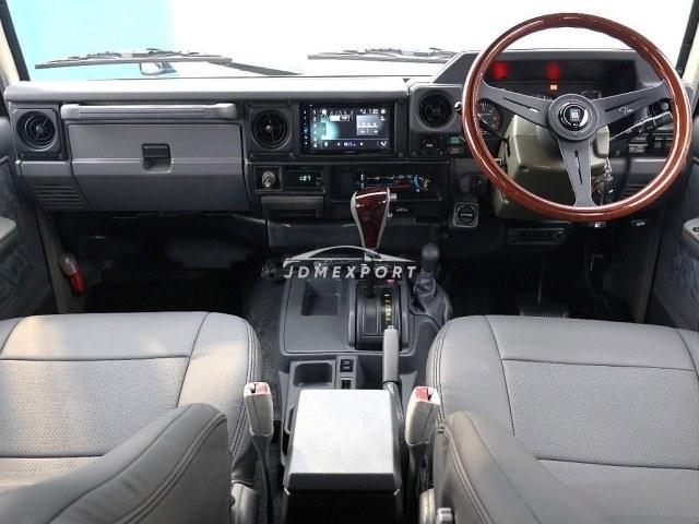 Toyota Land Cruiser 1998 thumbnail 4