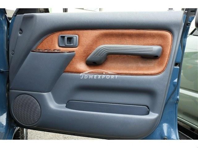 Toyota Land Cruiser Prado 1997 thumbnail 16
