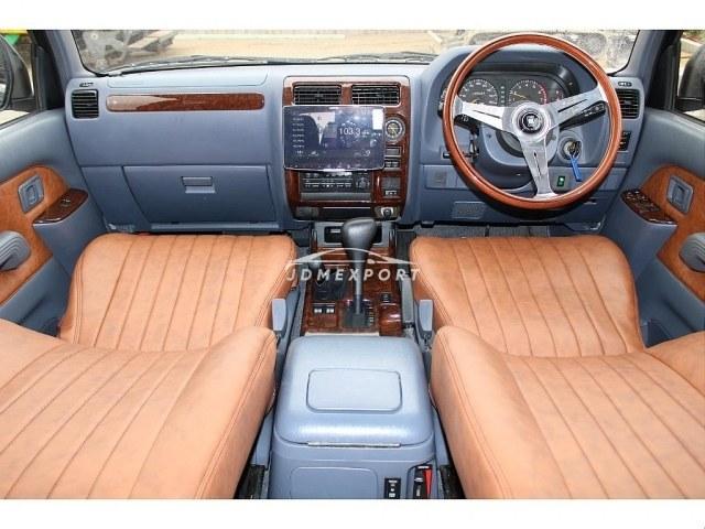 Toyota Land Cruiser Prado 1997 thumbnail 2