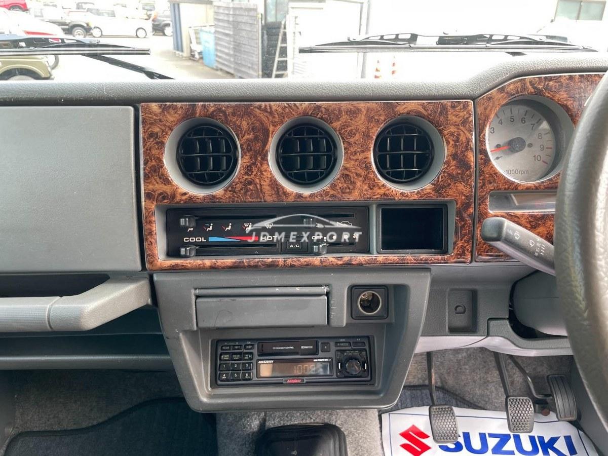 Suzuki Jimny 1998 thumbnail 14