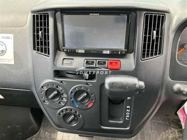 Toyota Liteace Van thumbnail 7