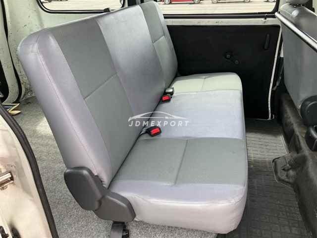 Toyota Liteace Van thumbnail 9