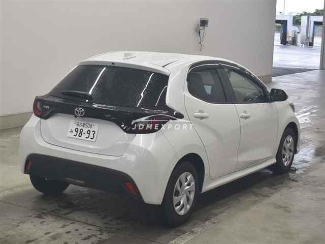 Toyota Yaris thumbnail 6