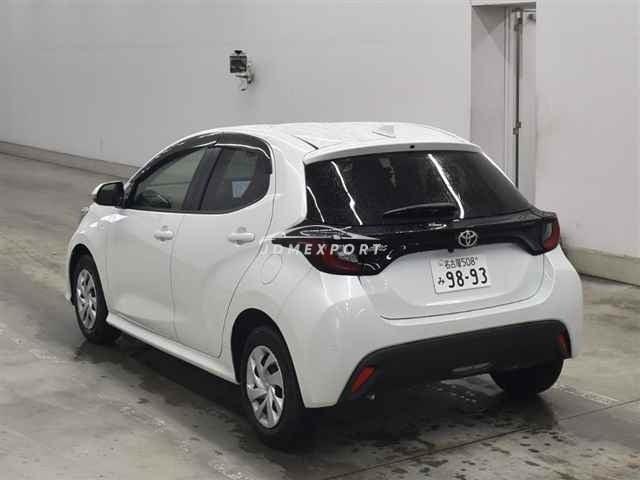 Toyota Yaris thumbnail 2
