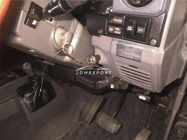 Toyota Land Cruiser 1992 thumbnail 9