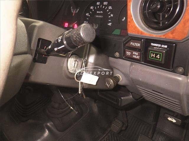 Toyota Land Cruiser 1993 thumbnail 9