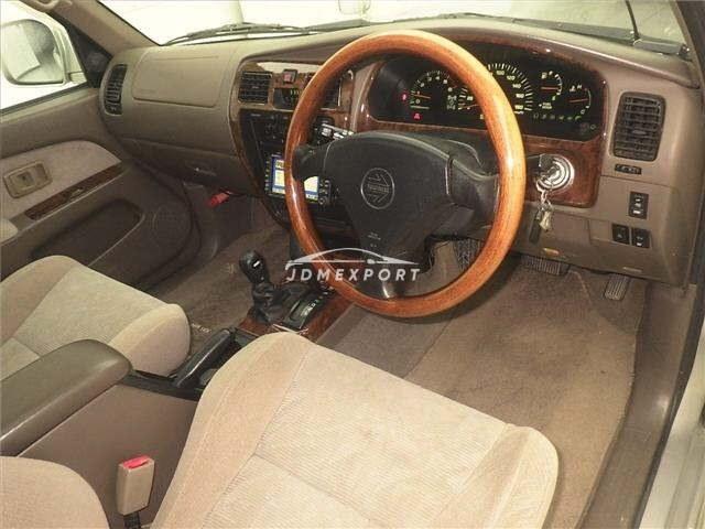Toyota Hilux Surf 1999 thumbnail 4