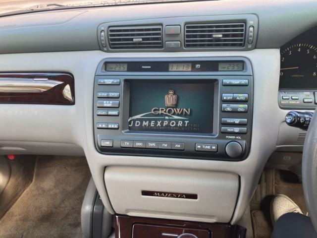 Toyota Crown Majesta 2001 thumbnail 17