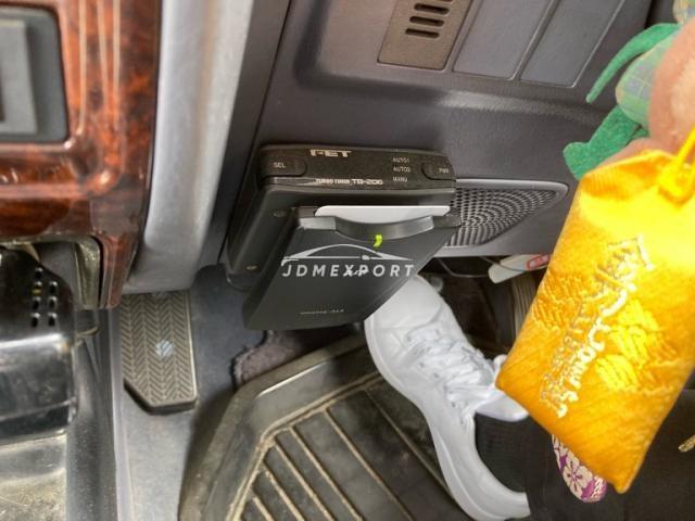 Toyota Land Cruiser Prado 1996 thumbnail 3