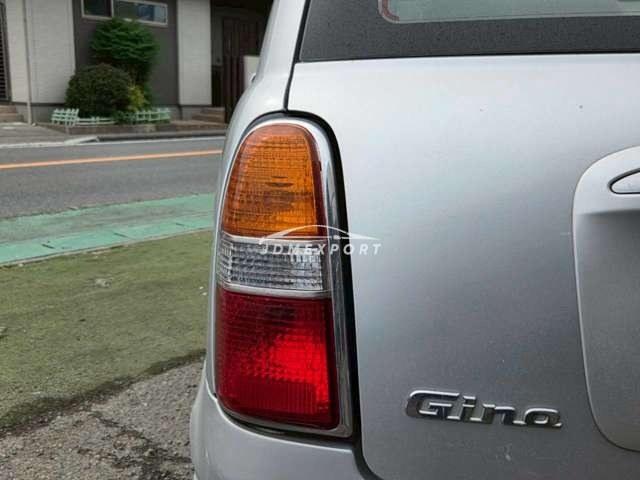 Daihatsu Mira Gino 2001 thumbnail 17