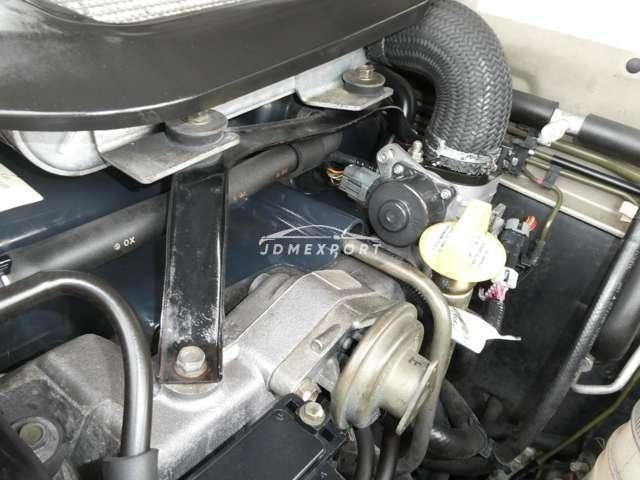 Isuzu Bighorn 2000 thumbnail 16